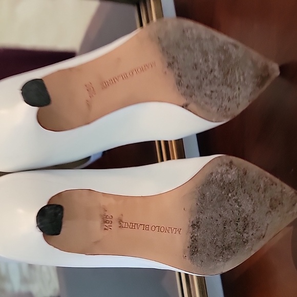 Manolo Blahnik kitten heels - Picture 6 of 8